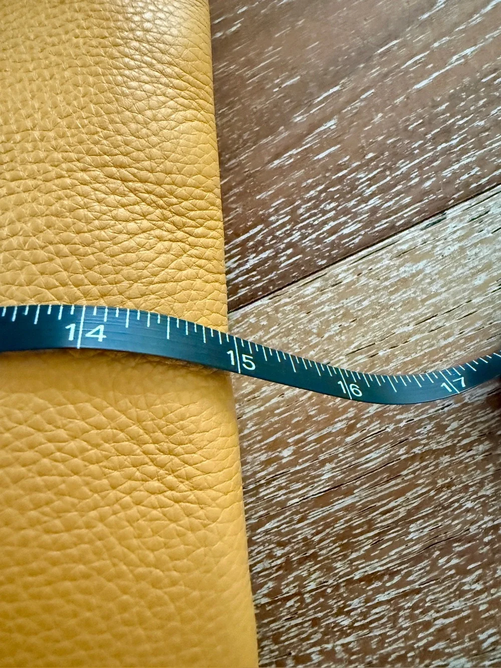 Tignanello Mustard Yellow Pebbled Leather Shopper Tote Bag Purse / EUC
